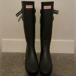 Hunter Original Tall Rain Boot in graphite grey/black SIZE 8